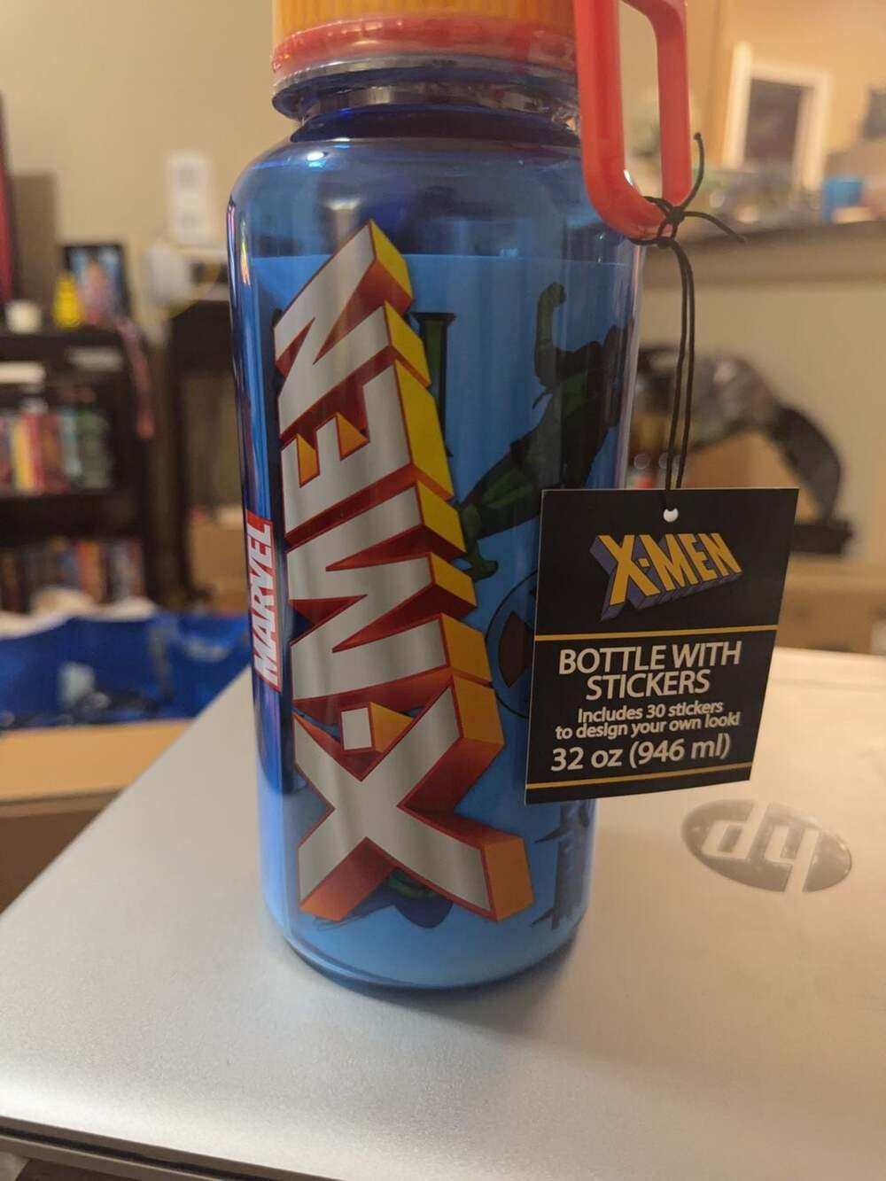 Marvel X-Men 32 oz Water Bottle with 30 Stickers